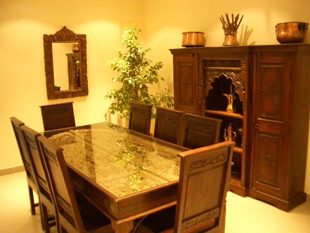 Rosewood dining set with brass inlay