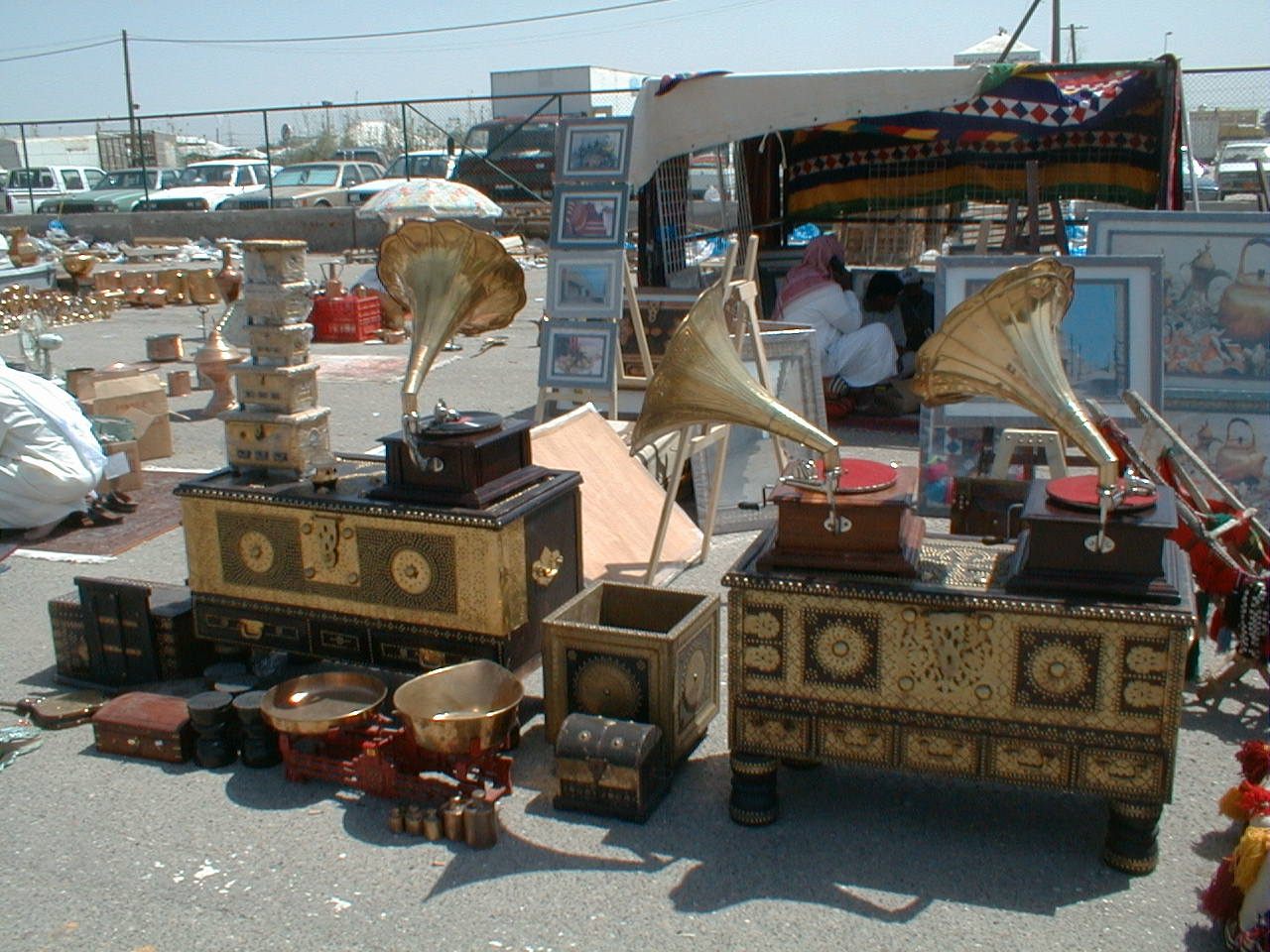 Antiques and old gramophones